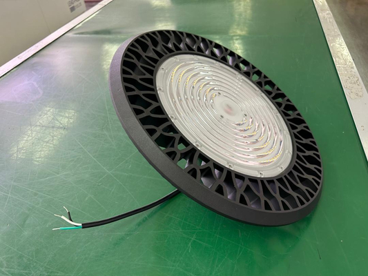 IP65 étanche à l'eau 200W LED Bay Light avec dissipation de chaleur rapide